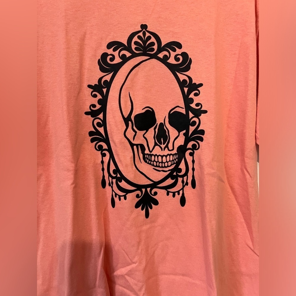 Skull Reflection Graphic Tee- Size Large - Picture 4 of 4
